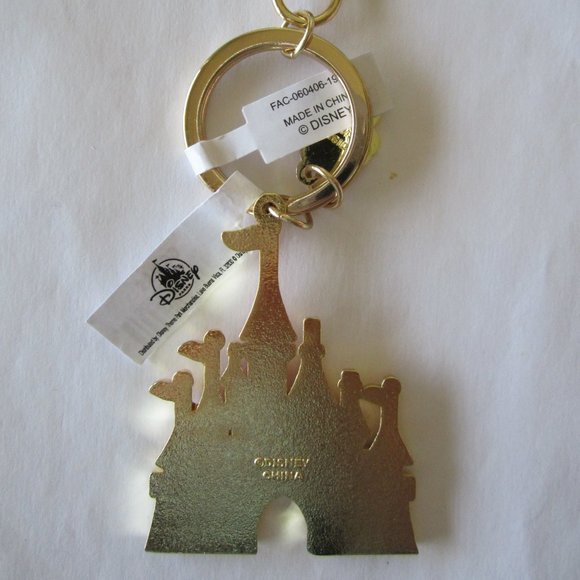 Disney Princess Castle Keychain - Picture 3 of 3